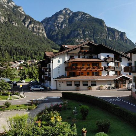 Hotel Nele Ziano Di Fiemme Ngoại thất bức ảnh