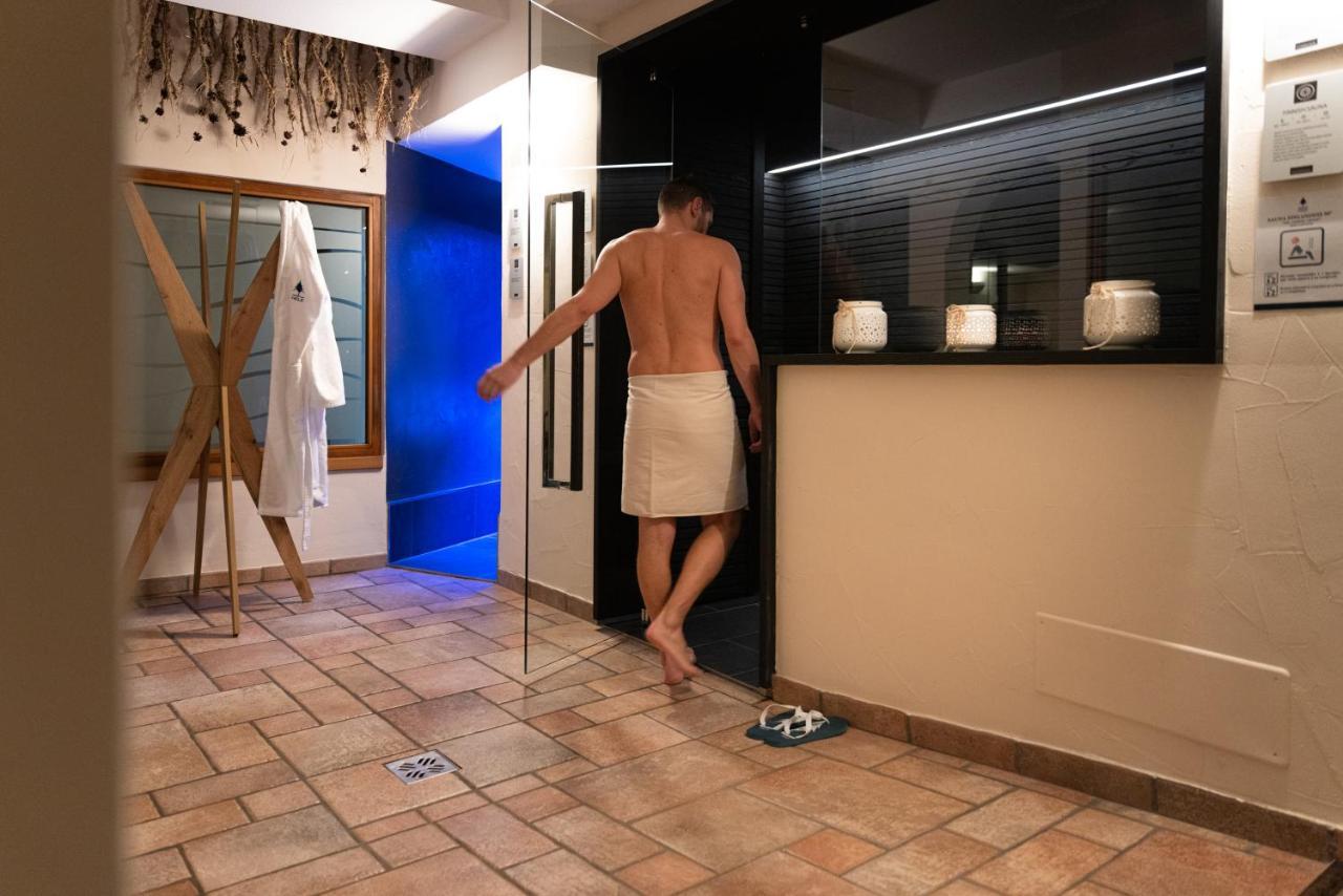 Hotel Nele Ziano Di Fiemme Ngoại thất bức ảnh