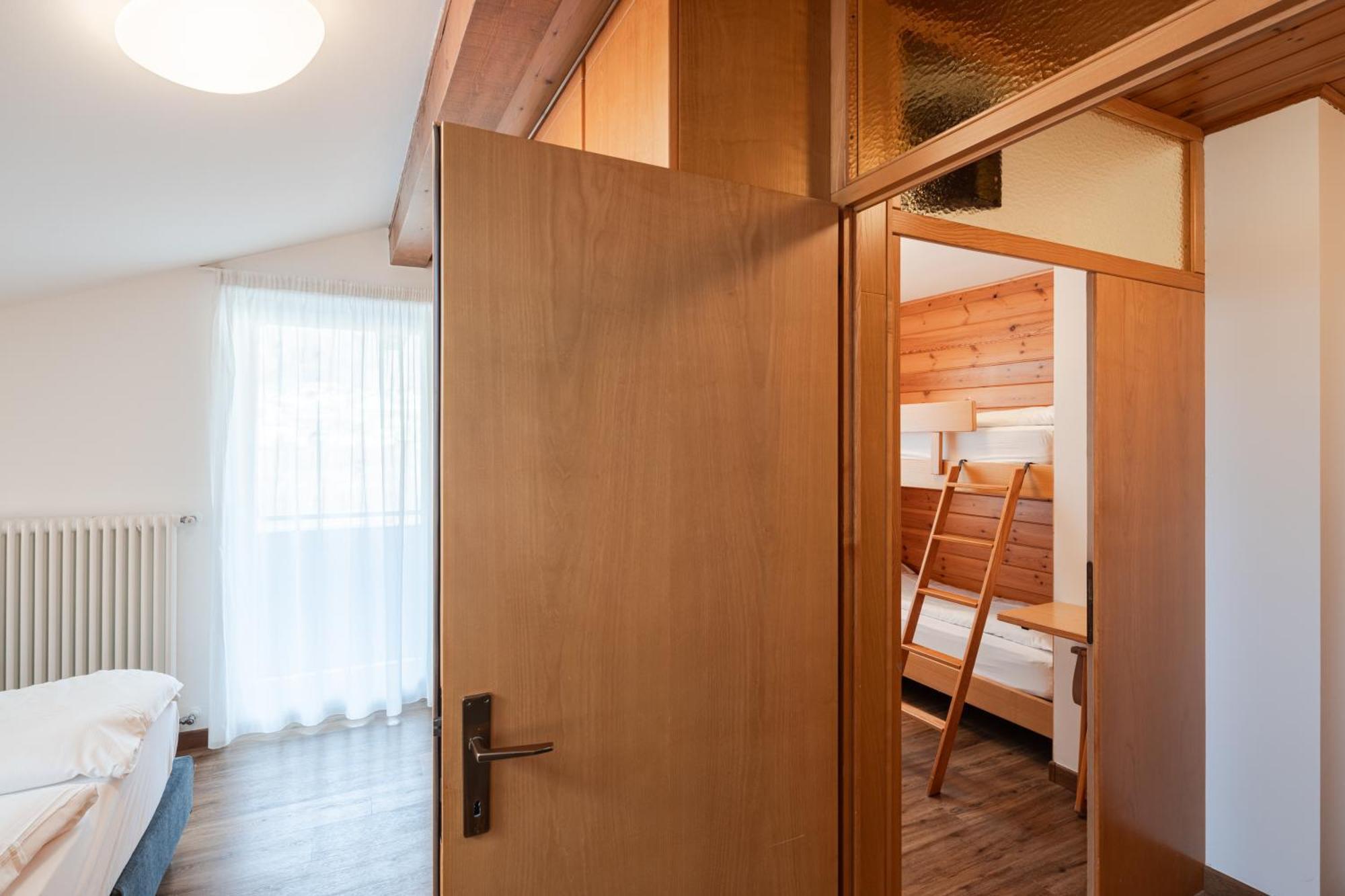 Hotel Nele Ziano Di Fiemme Phòng bức ảnh