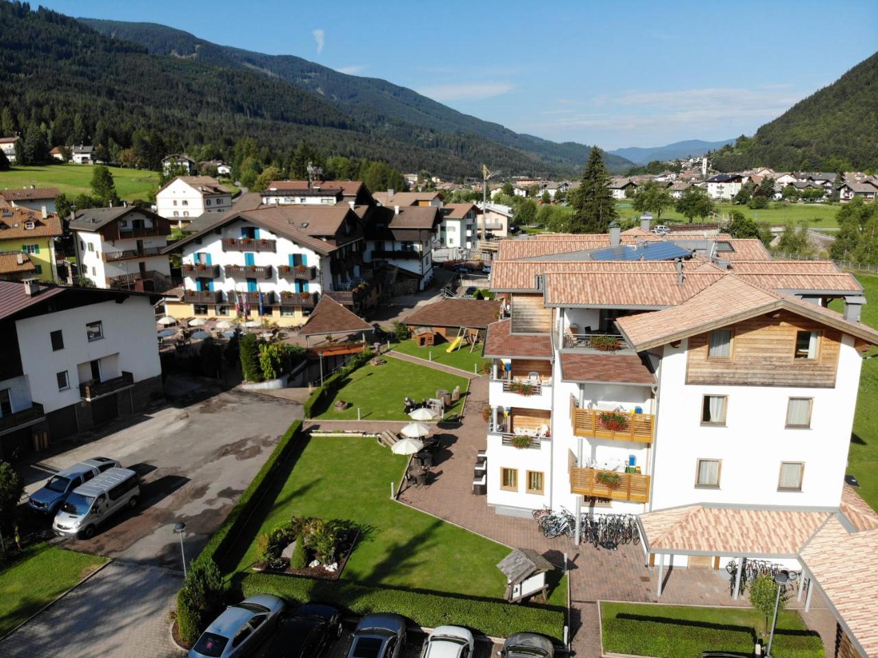 Hotel Nele Ziano Di Fiemme Ngoại thất bức ảnh